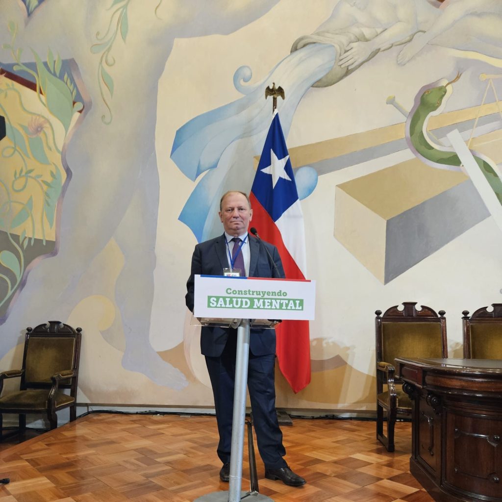Dainius Pūras promotes mental health legislation in Chile – November 2023